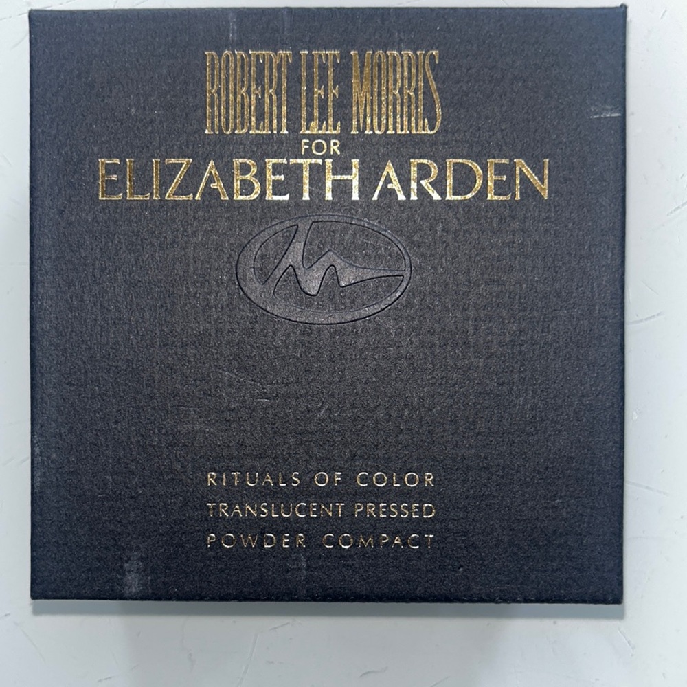 Robert Lee Morris for ELIZABETH ARDEN COMPACT